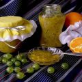 Ein einfaches Rezept für Stachelbeermarmelade mit Walnüssen für den Winter