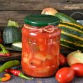 Rezepte für die Zubereitung von Lecho für den Winter aus Zucchini lecken Sie sich die Finger