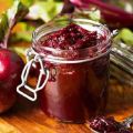 Вкусни рецепти за хайвер от цвекло за зимата ще си оближете пръстите