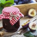 TOP 24 einfache Rezepte für kernlose Pflaumenmarmelade zu Hause