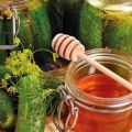 Recipes for pickling cucumbers with honey for the winter