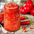 11 melhores receitas para cozinhar tomate adjika para o inverno em casa