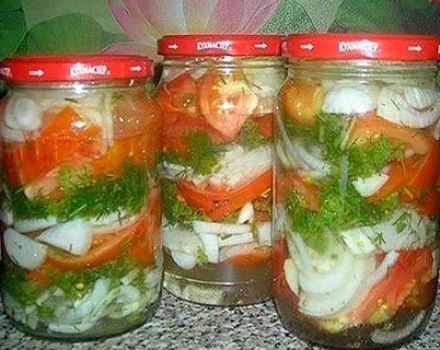 Receta para encurtir tomates en polaco para el invierno.