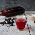 TOPP 8 enkle oppskrifter for å lage slo vin hjemme