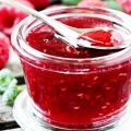 9 receitas com instruções passo a passo para geléia de framboesa de cinco minutos para o inverno