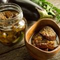 Најбољи и најукуснији рецепти за кухање киселих патлиџана за зиму у стакленкама