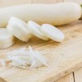 När du behöver skörda daikon rädisor från trädgården för lagring för vintern