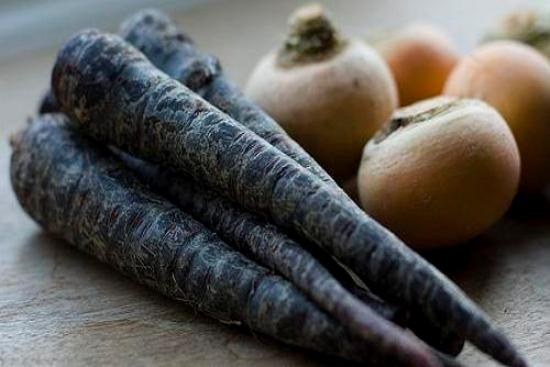 ảnh củ cà rốt đen