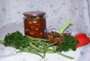 Рецепти за зелен фасул и аспержи в доматен сос за зимата