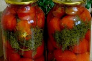 Једноставни рецепти за прављење киселих краставаца са врховима шаргарепе за зиму