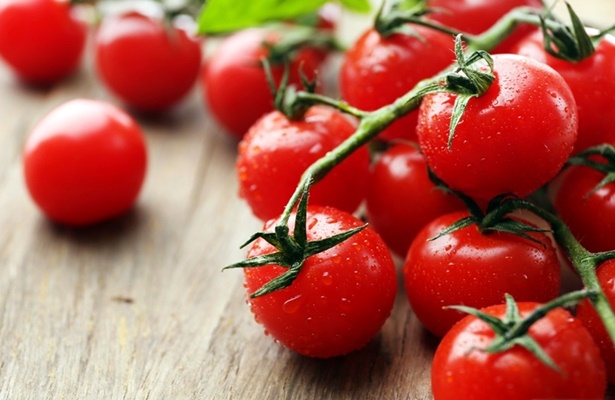 rote Kirschtomaten