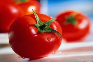 Описание на домат Слот и характеристики на сорта
