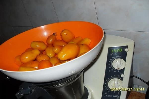  ярко оранжево