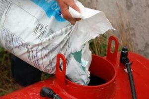 Οδηγίες για τη χρήση υπερφωσφορικού λιπάσματος στον κήπο