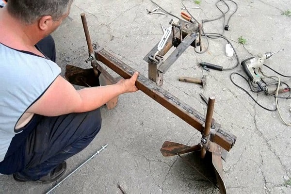 εγκατεστημένο συμμετρικά