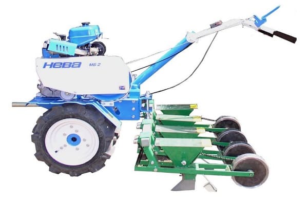 Traktor oder handgeführter Traktor