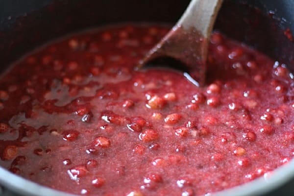 confiture aux fraises dans une mijoteuse