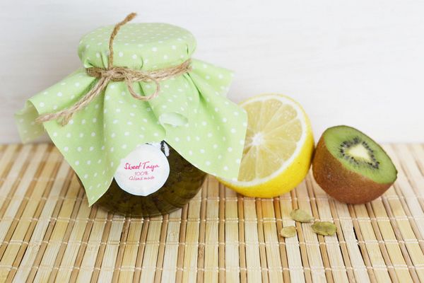 kiwi and lemon