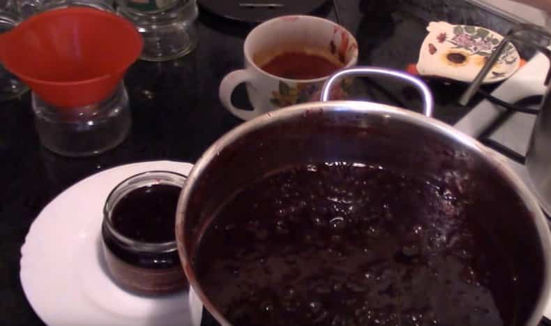 Marmelade in einem Topf