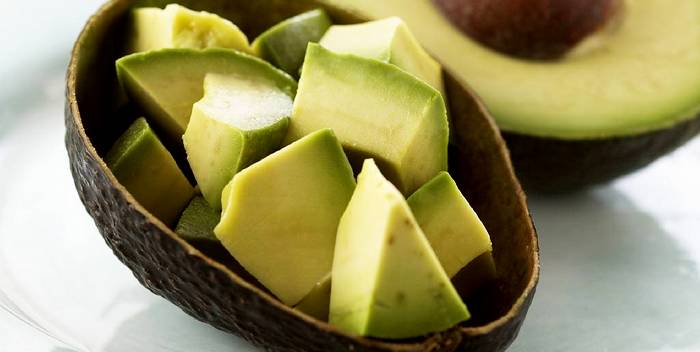 grüne Avocado