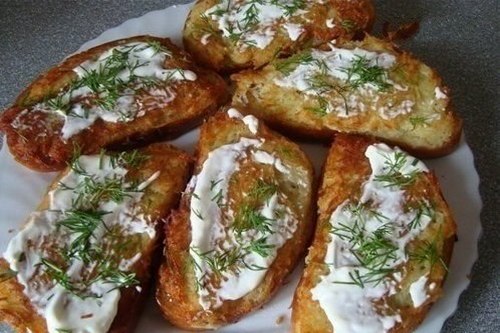Con patate e panna acida