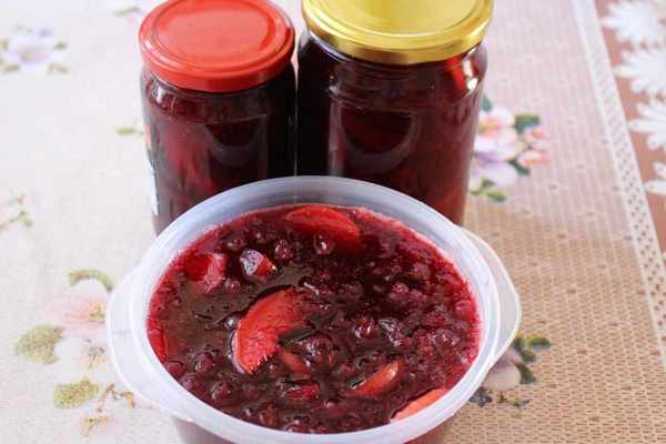 εμποτισμένο lingonberry