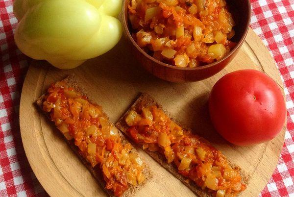 caviar com tomate