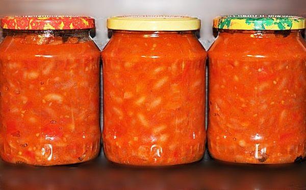 Feijão com tomate