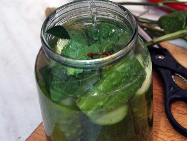 heiße Gurken kochen