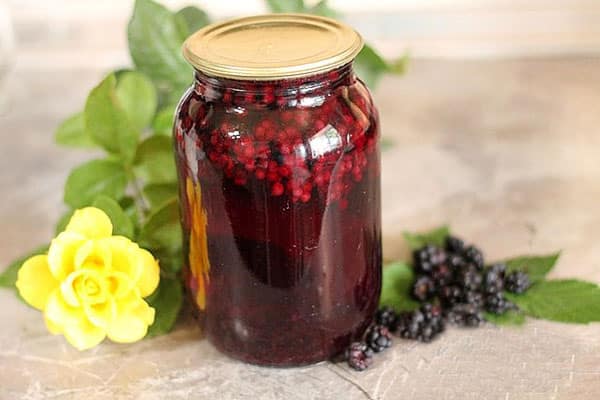 компот с къпини