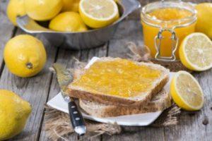 ТОП 16 прости и вкусни рецепти за приготвяне на лимонено сладко за зимата