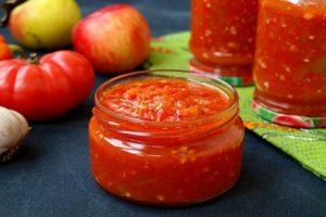15 Rezepte zum Kochen von Tomatenfeuer für den Winter
