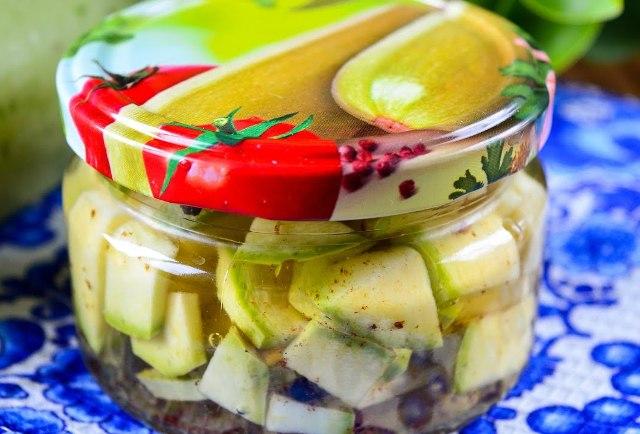 zucchine sottaceto piccanti