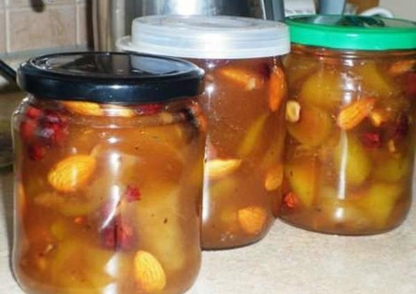 pear jam with nuts