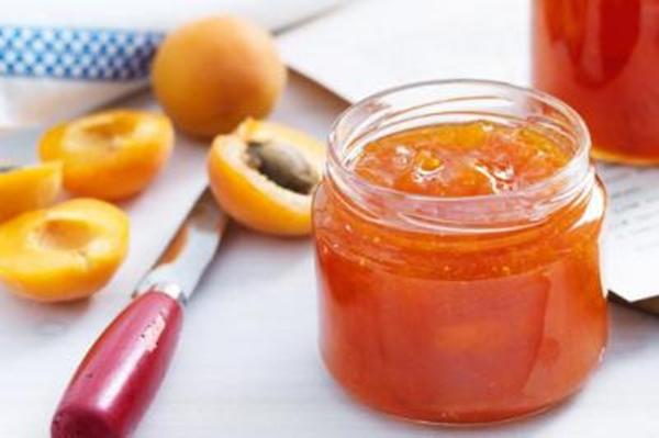 Apfel-Aprikosen-Marmelade für den Winter