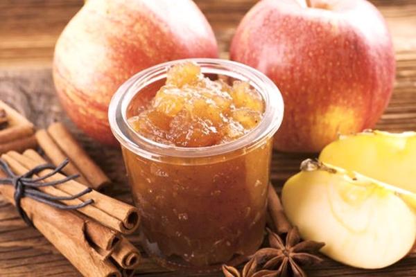 Apfel-Aprikosen-Marmelade mit Zimt