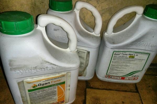 herbicida embotellado