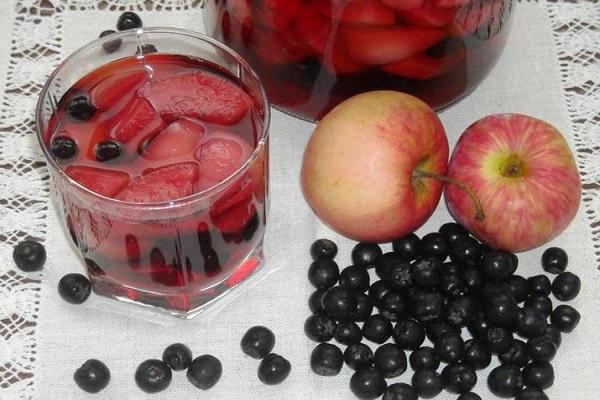 maçãs e frutas vermelhas