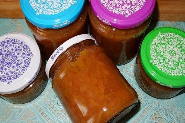 цветни кутии