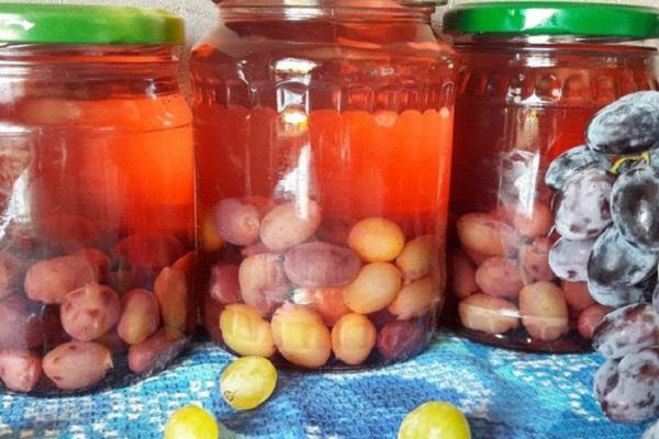 grapes in syrup