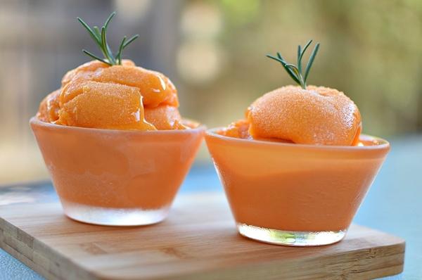 Confiture de kaki à l'anis étoilé et aux clous de girofle