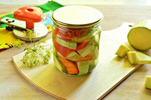 pimenta em uma jarra