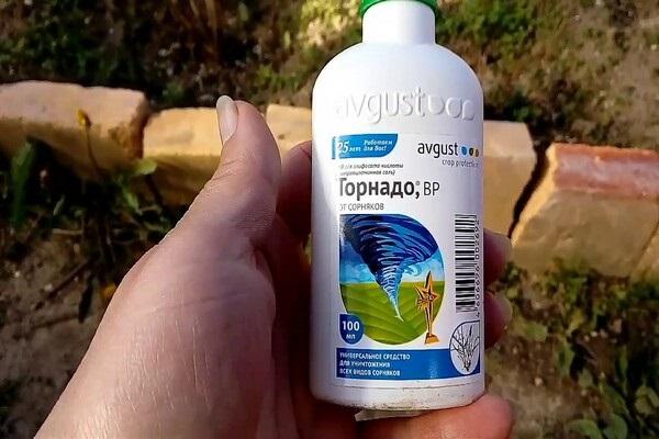 Tornado στο χέρι