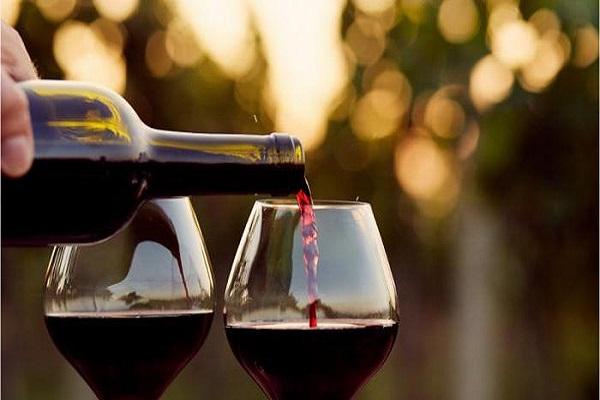 derramar vinho