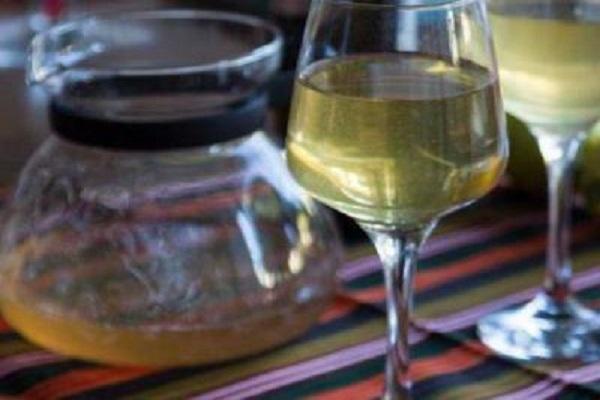 Weinalkohol