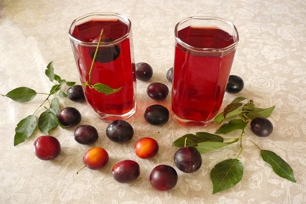 вино од шљива од шљиве