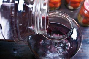 Die besten Rezepte, wie man zu Hause Wein aus sauren Trauben macht