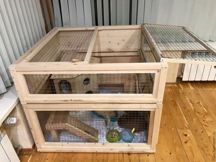 Do-it-yourself-Bau einer Voliere für Kaninchen und Zucht zu Hause